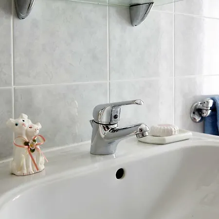 Апартаменты Lake View 6p Apt Near Varenna