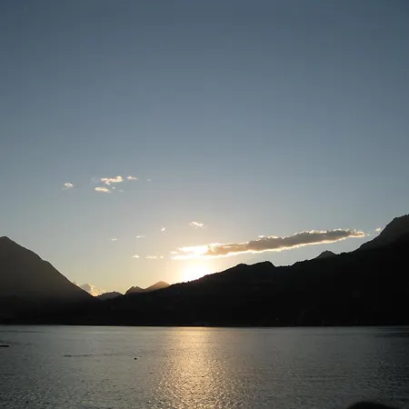 Lake View 6p Apt Near Varenna Lejlighed *